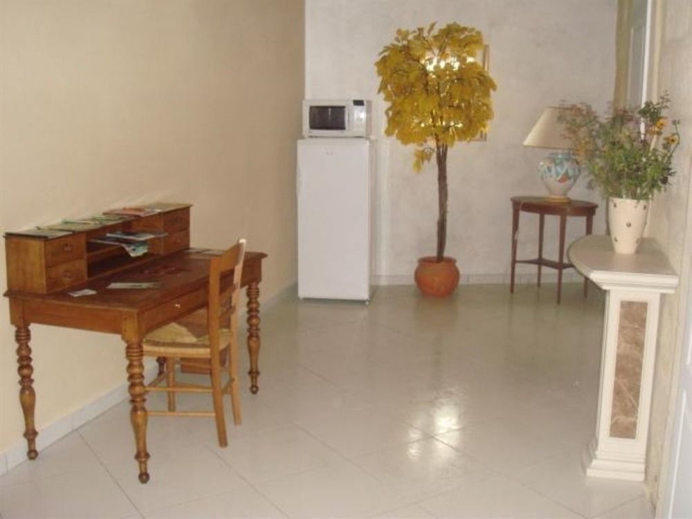 Saint-Denis-de-Pile Chambres D'Hotes La Luzerniere מראה חיצוני תמונה